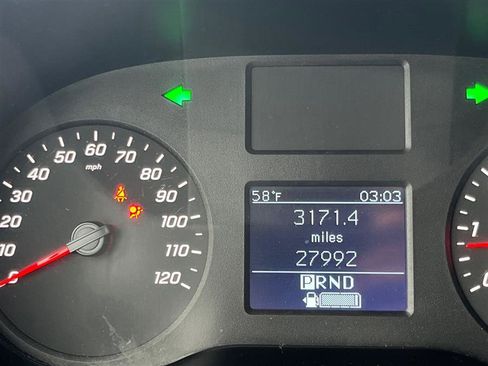 Used 2023 Mercedes-Benz Sprinter 2500 image 17