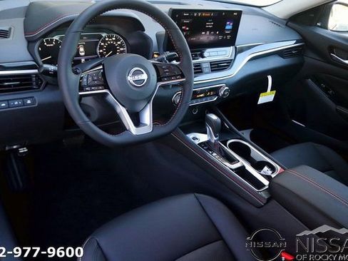 New 2025 Nissan Altima 2.5 SR w/ SR Premium Package image 12