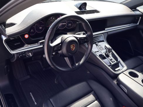 Certified 2023 Porsche Panamera Platinum Edition RWD image 2