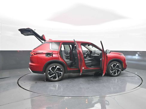 Used 2024 Mitsubishi Outlander SE AWD/4WD image 65