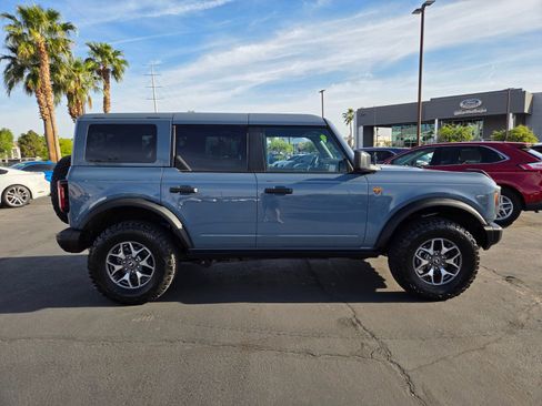 Certified 2025 Ford Bronco Badlands image 7