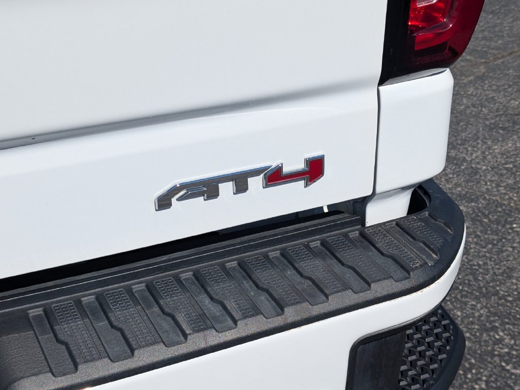 Used 2024 GMC Sierra 1500 AT4 w/ Technology Package AWD/4WD image 21