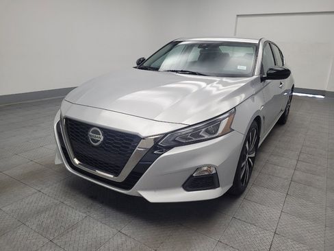 Used 2021 Nissan Altima 2.5 SR FWD image 15