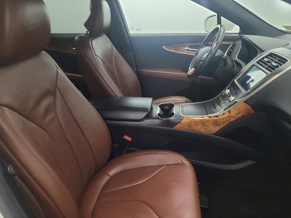 Used 2016 Lincoln MKX Reserve w/ Driver Assistance Package AWD/4WD image 21