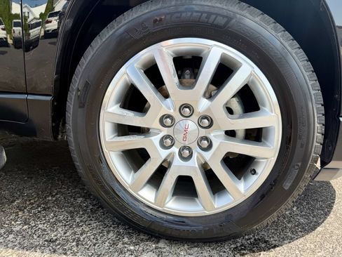 Used 2016 GMC Acadia SLT w/ Premium Edition FWD image 25