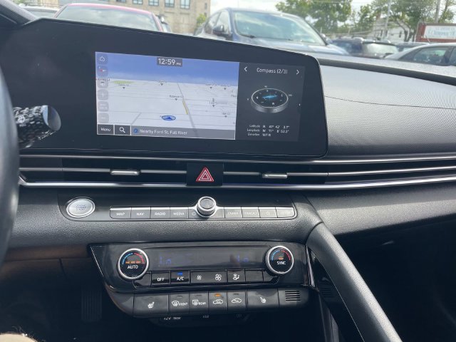 Used 2023 Hyundai Elantra Limited w/ Cargo Package FWD image 22