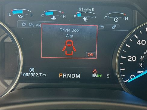 Used 2019 Ford F150 Lariat w/ Equipment Group 502A Luxury AWD/4WD image 13