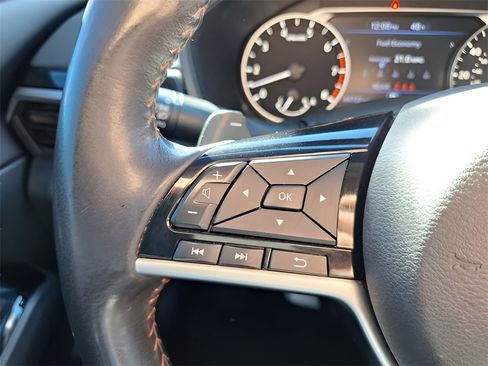 Used 2023 Nissan Altima 2.5 SR w/ SR Premium Package image 21