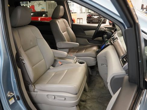 Used 2014 Honda Odyssey EX-L image 32