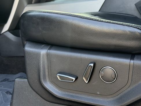 Used 2018 Ford F250 Lariat w/ Lariat Ultimate Package image 23