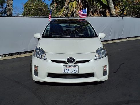 Used 2010 Toyota Prius Five image 2