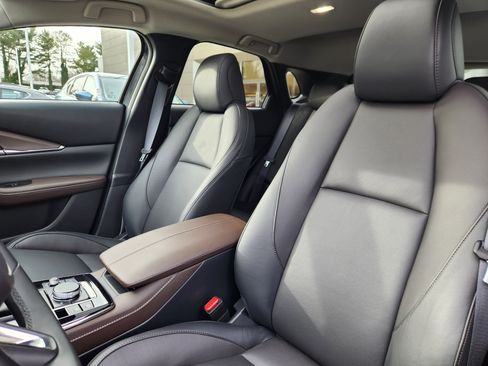 Certified 2025 MAZDA CX-30 AWD 2.5 S w/ Premium Package image 7