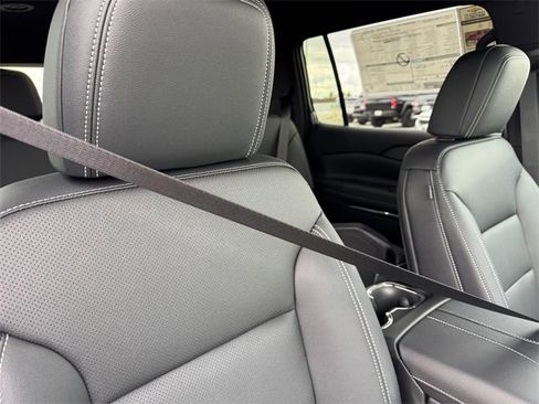 New 2026 Chevrolet Traverse LT w/ Midnight/Sport Edition image 8