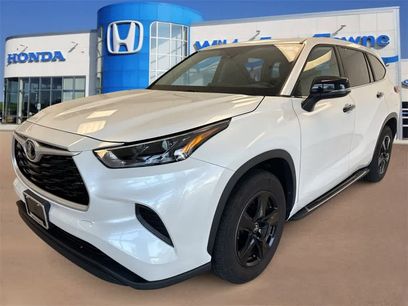 Used 2023 Toyota Highlander L