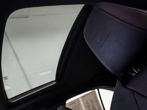 Used 2023 Lexus UX 250h F Sport image 8