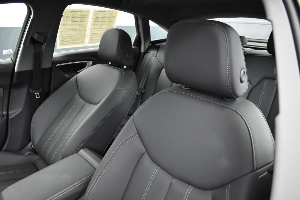 Used 2025 Audi A5 Premium w/ Convenience Package AWD/4WD image 8
