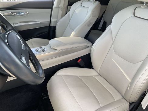 Used 2022 Genesis GV70 2.5T w/ Select Package image 19