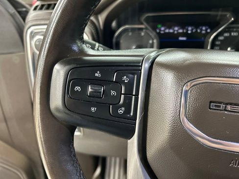 Used 2022 GMC Sierra 2500 Denali w/ Denali Ultimate Package AWD/4WD image 18