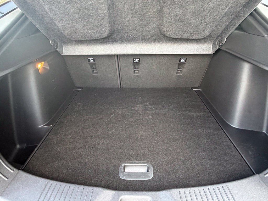 Used 2025 Buick Envista Sport Touring w/ Convenience I Package FWD image 37