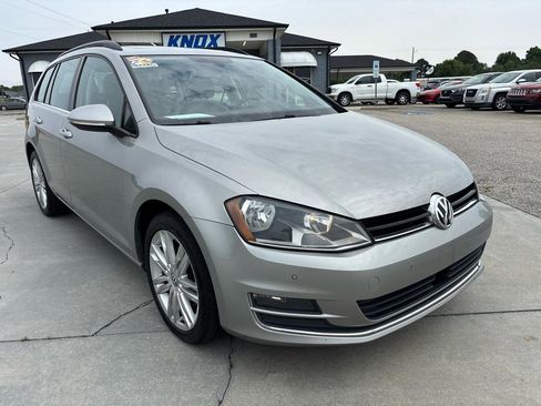 Used 2015 Volkswagen Golf TDI SE FWD image 2
