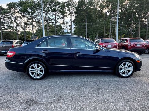 Used 2011 Mercedes-Benz E 350 4MATIC Sedan image 8