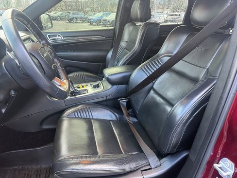 Used 2017 Jeep Grand Cherokee SRT image 14
