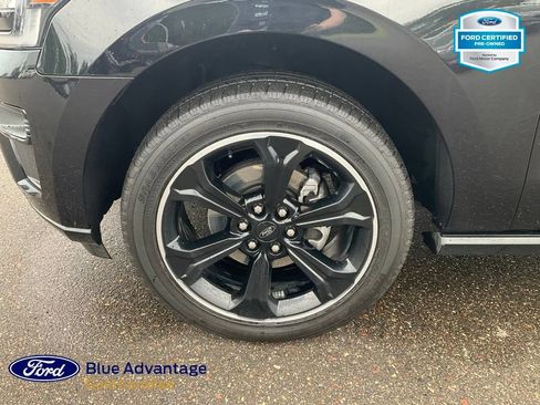 Certified 2023 Ford Expedition Limited AWD/4WD image 32