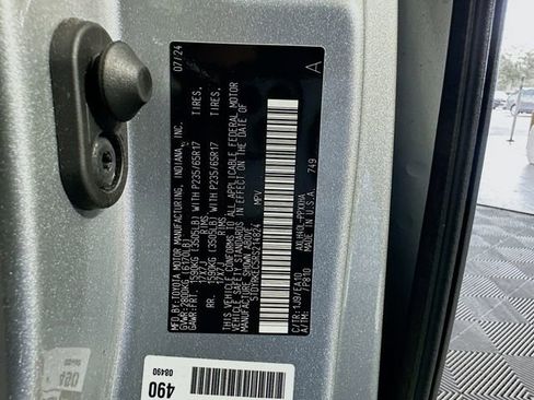 Certified 2024 Toyota Sienna XLE image 29