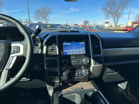 Used 2019 Ford F250 Lariat w/ Lariat Ultimate Package image 12