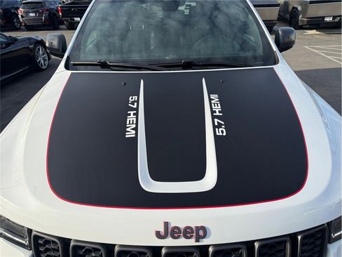 Used 2019 Jeep Grand Cherokee Trailhawk w/ Trailhawk Luxury Group AWD/4WD image 48