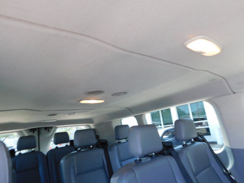 Used 2018 Ford Transit 350 XL RWD image 32