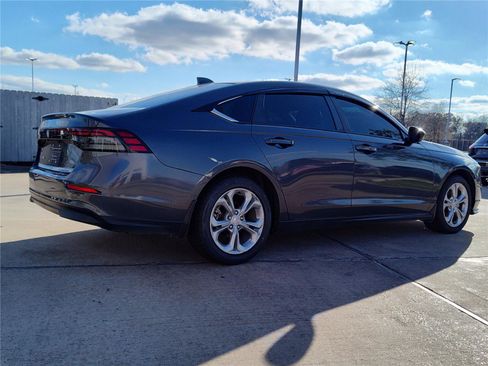 Used 2023 Honda Accord LX image 6