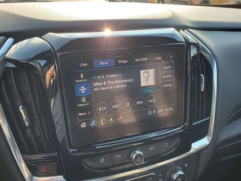 Used 2023 Chevrolet Traverse Premier w/ LPO, Floor Liner Package AWD/4WD image 24