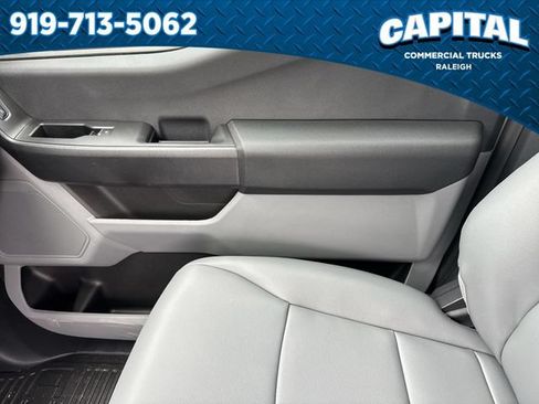 New 2026 Ford F450 XL w/ XL Chrome Package RWD image 27