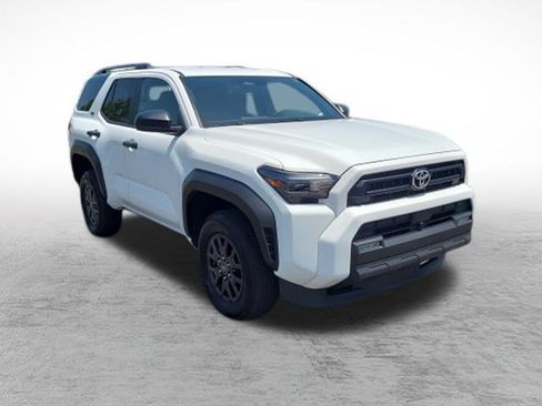 Certified 2025 Toyota 4Runner SR5 AWD/4WD image 3
