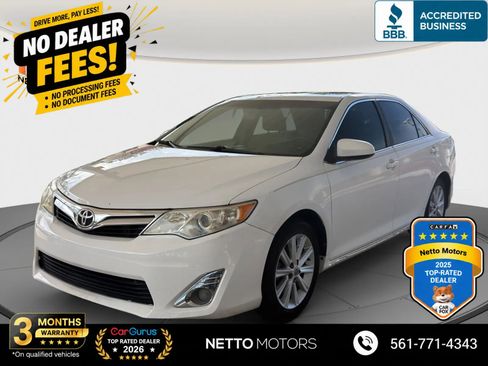 Used 2014 Toyota Camry XLE FWD image 1
