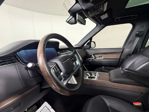 Used 2023 Land Rover Range Rover SE AWD/4WD image 6