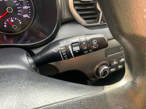 Used 2019 Kia Sportage LX FWD image 27