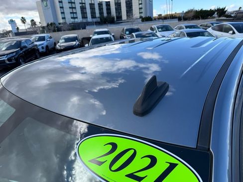 Used 2021 Chevrolet Silverado 1500 LT w/ All Star Edition Plus image 9