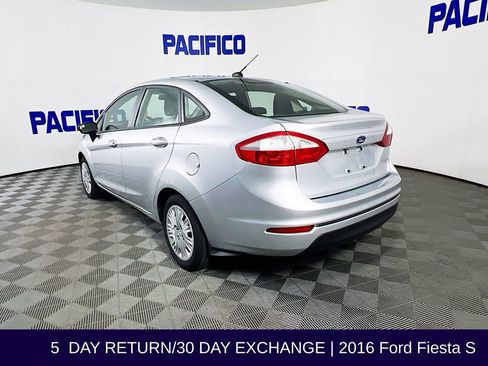 Used 2016 Ford Fiesta S image 9
