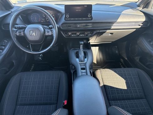 Used 2023 Honda HR-V Sport image 12