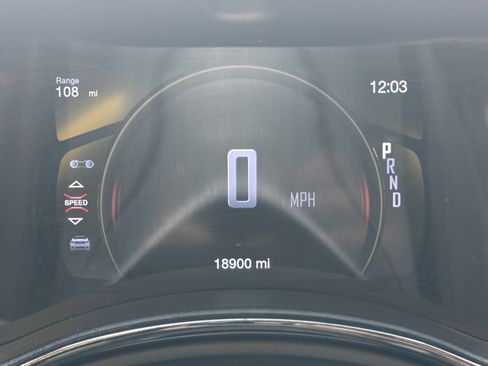 Used 2024 Dodge Durango SXT w/ SXT Blacktop Group image 2