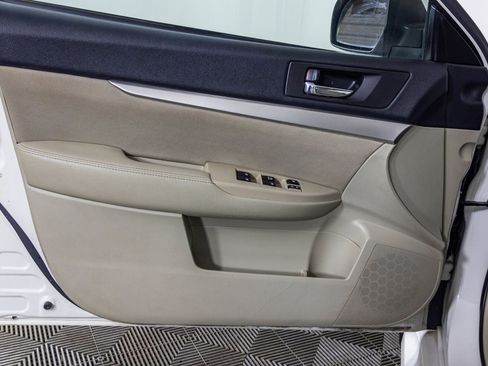 Used 2013 Subaru Legacy 2.5i Premium image 32