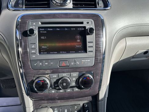 Used 2017 Buick Enclave Leather FWD image 12
