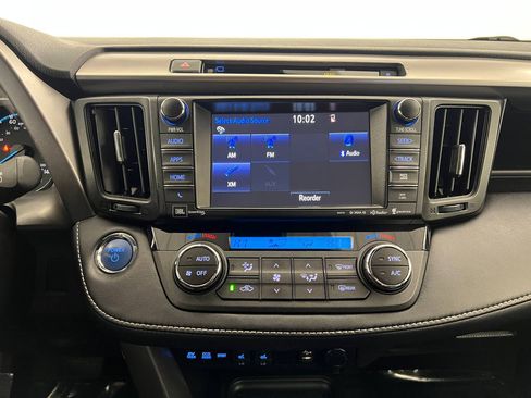 Used 2016 Toyota RAV4 Limited image 17