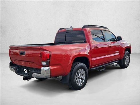 Used 2018 Toyota Tacoma SR5 image 5
