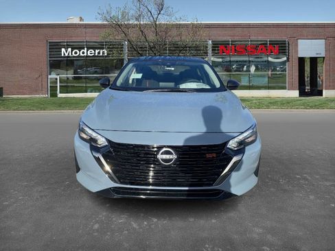 New 2025 Nissan Sentra SR image 6