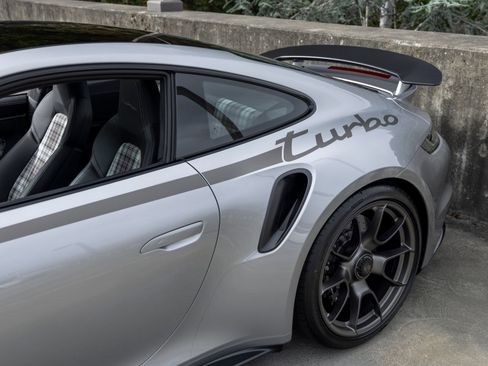Certified 2025 Porsche 911 Turbo AWD/4WD image 19