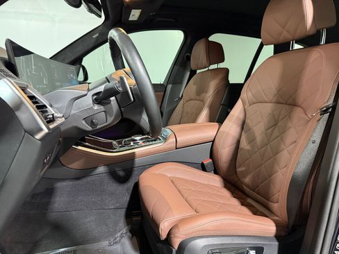 Certified 2024 BMW X5 xDrive40i w/ M Sport Package image 5