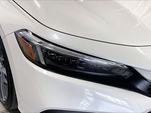 Used 2023 Honda Civic Touring image 33